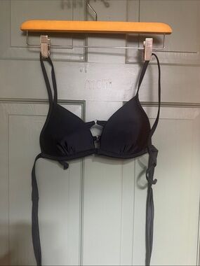 Black Women's Convertible swim Bra